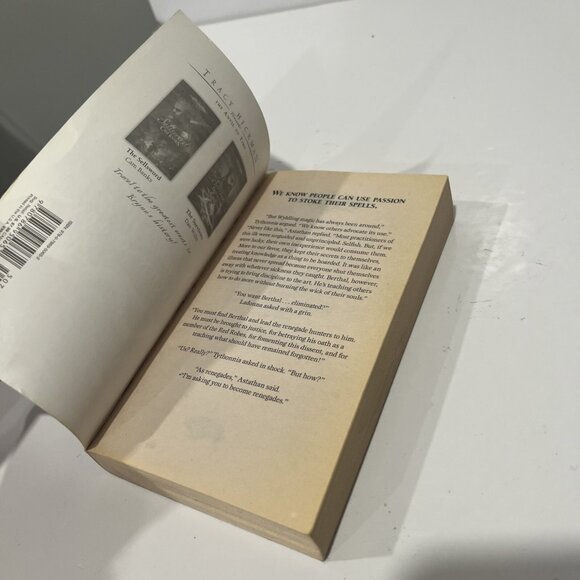 DragonLance Renegade Wizards Lucien Soulban The Anvil Of Time Volume Three D&D - Picture 7 of 9